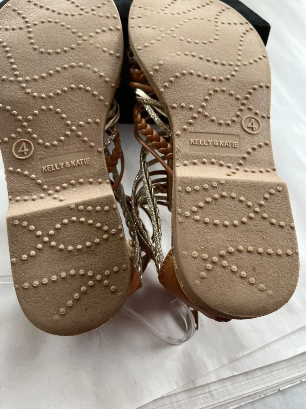 Kelly & Katie Maddy Gladiator Sandals Tan Gold Glitter Size 4M